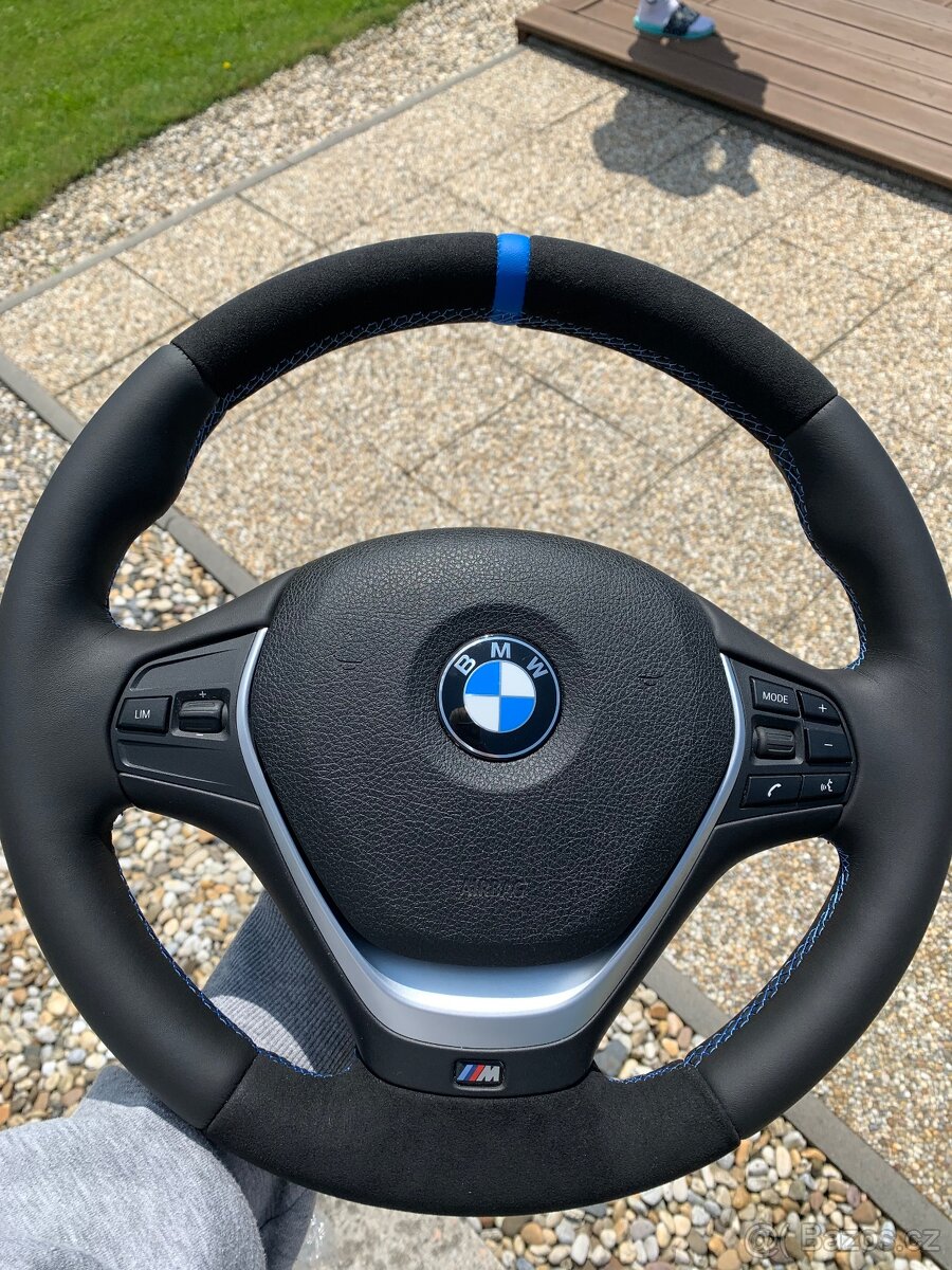 BMW F20 M135i volant