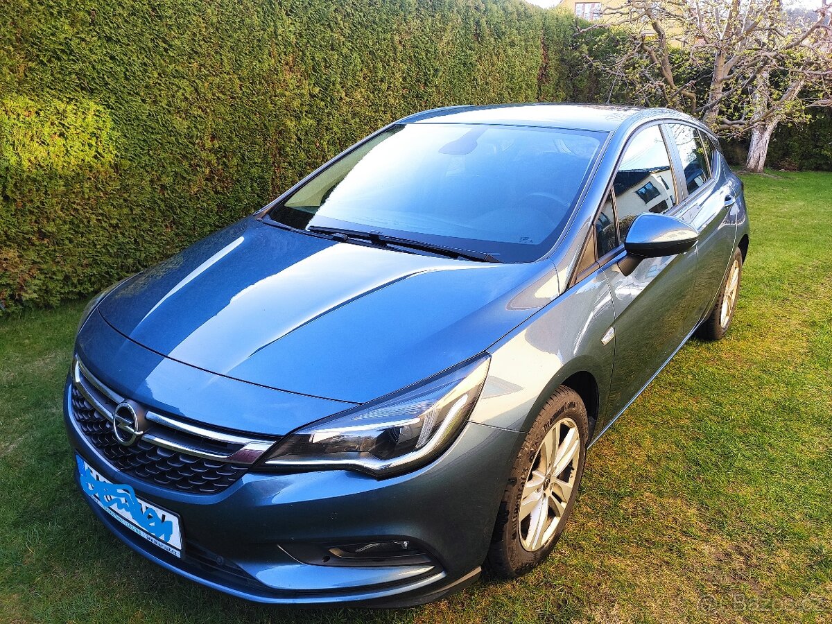 Opel Astra 1,6 CD Ti / HATCHBACK_08/2016