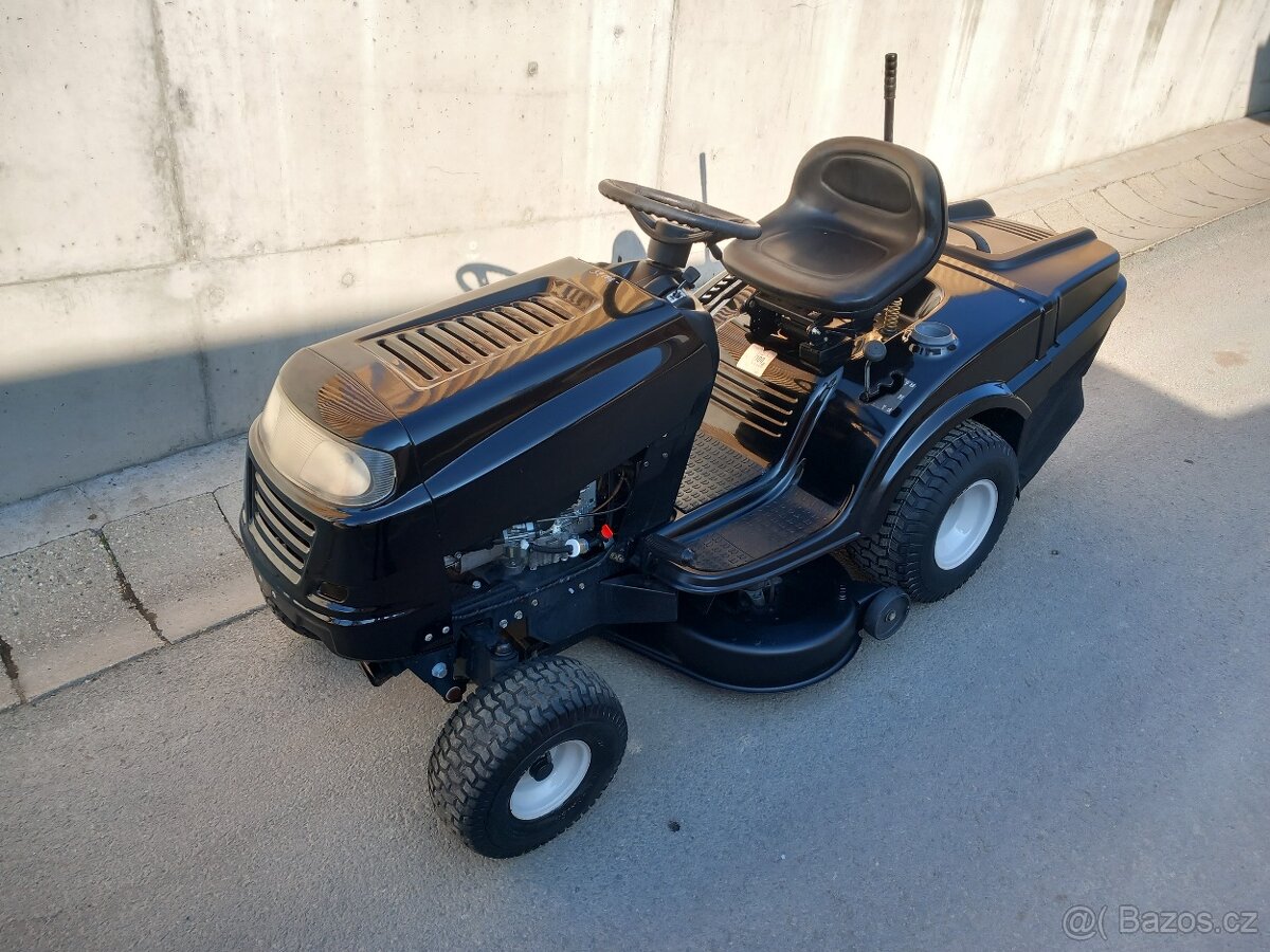 Prodám zahradní traktor MTD 12.5Hp