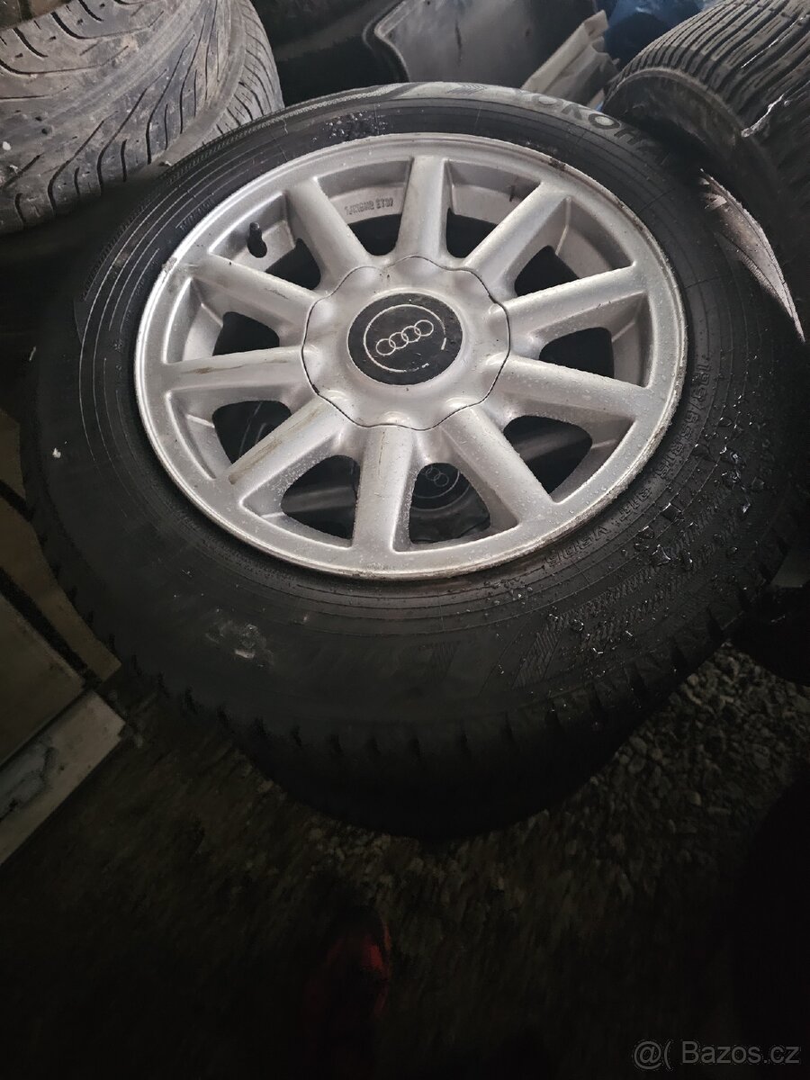 Lu kola audi 80 vajicko