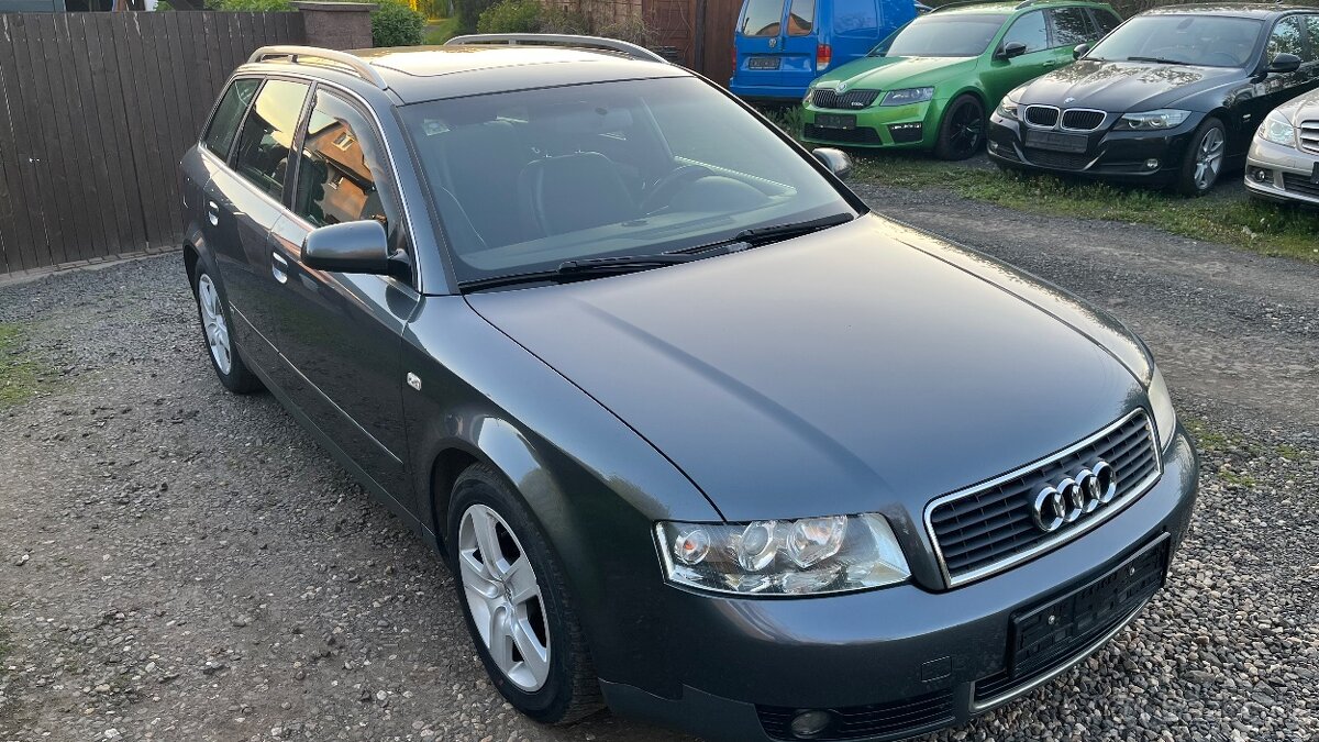AUDI A4 1.8T. S-LINE, AUTOMAT, SERVISNÍ KNIHA.