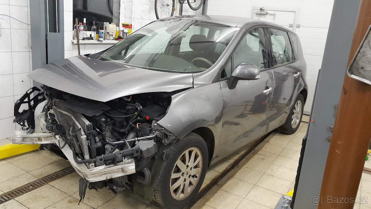 Renault Scenic III 1.9dci