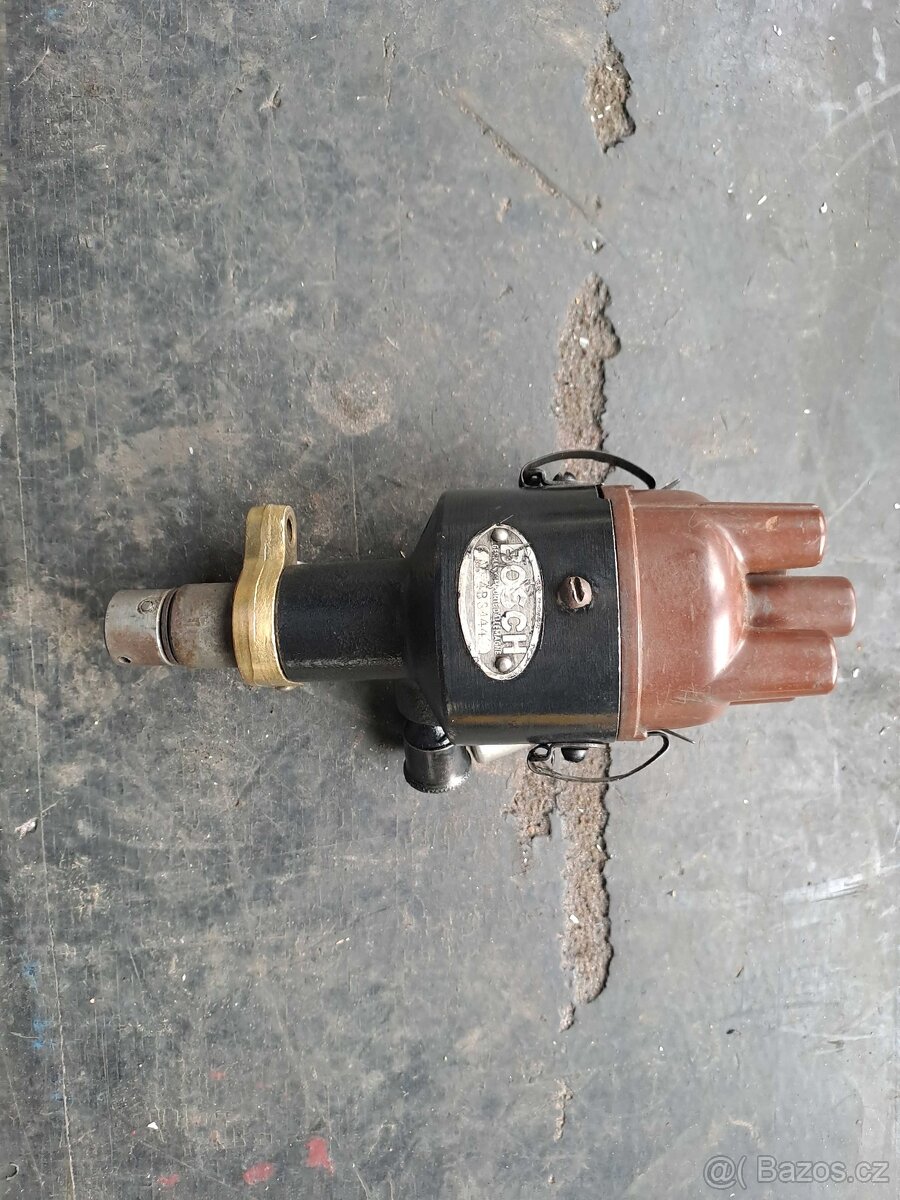 Bosch rozdělovač 4V