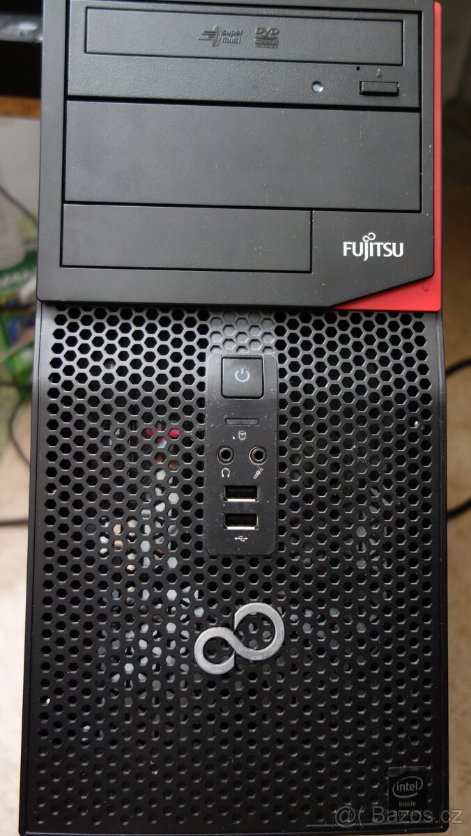 FUJITSU Esprimo stolní počítač