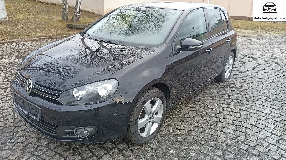 VW Golf VI 1,2 TSi 77kw Málo najeto
