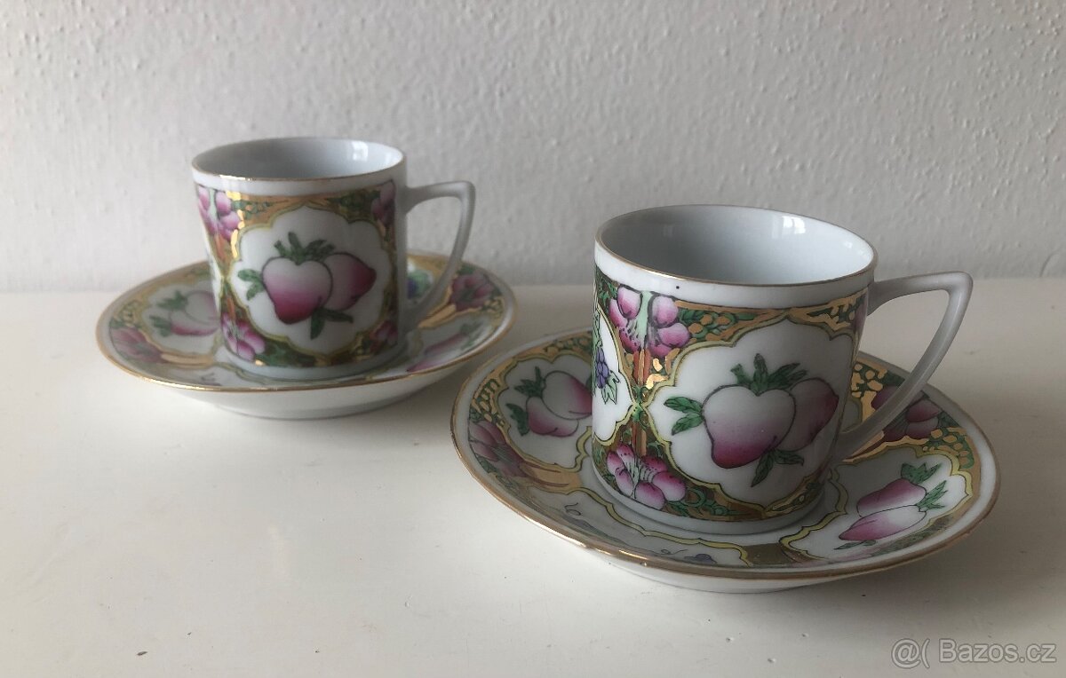 Porcelánové čínské hrníčky, šálky