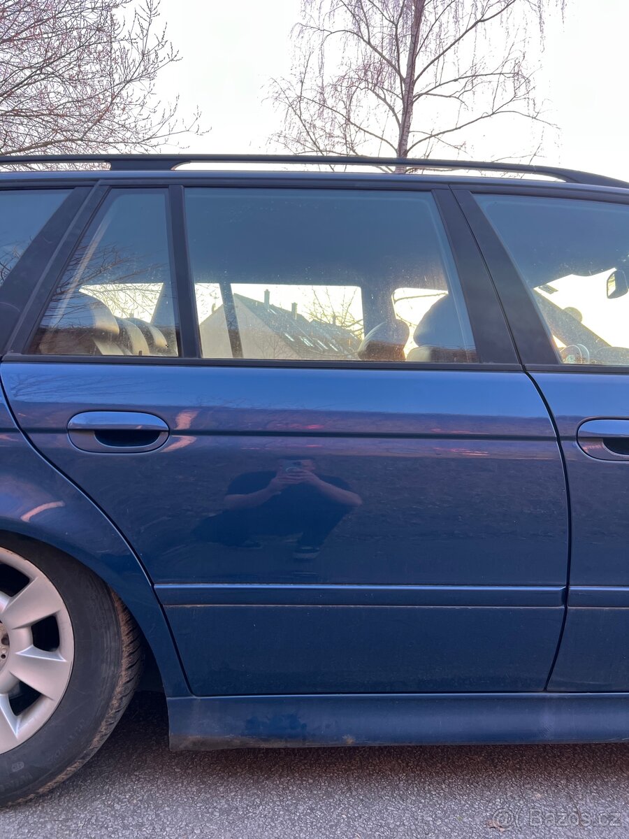 Zadní pravé dveře bmw e39 Touring