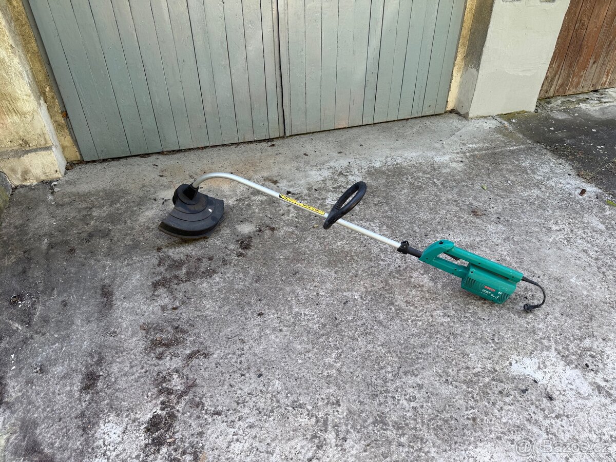 Elektrická strunová sekačka BOSH