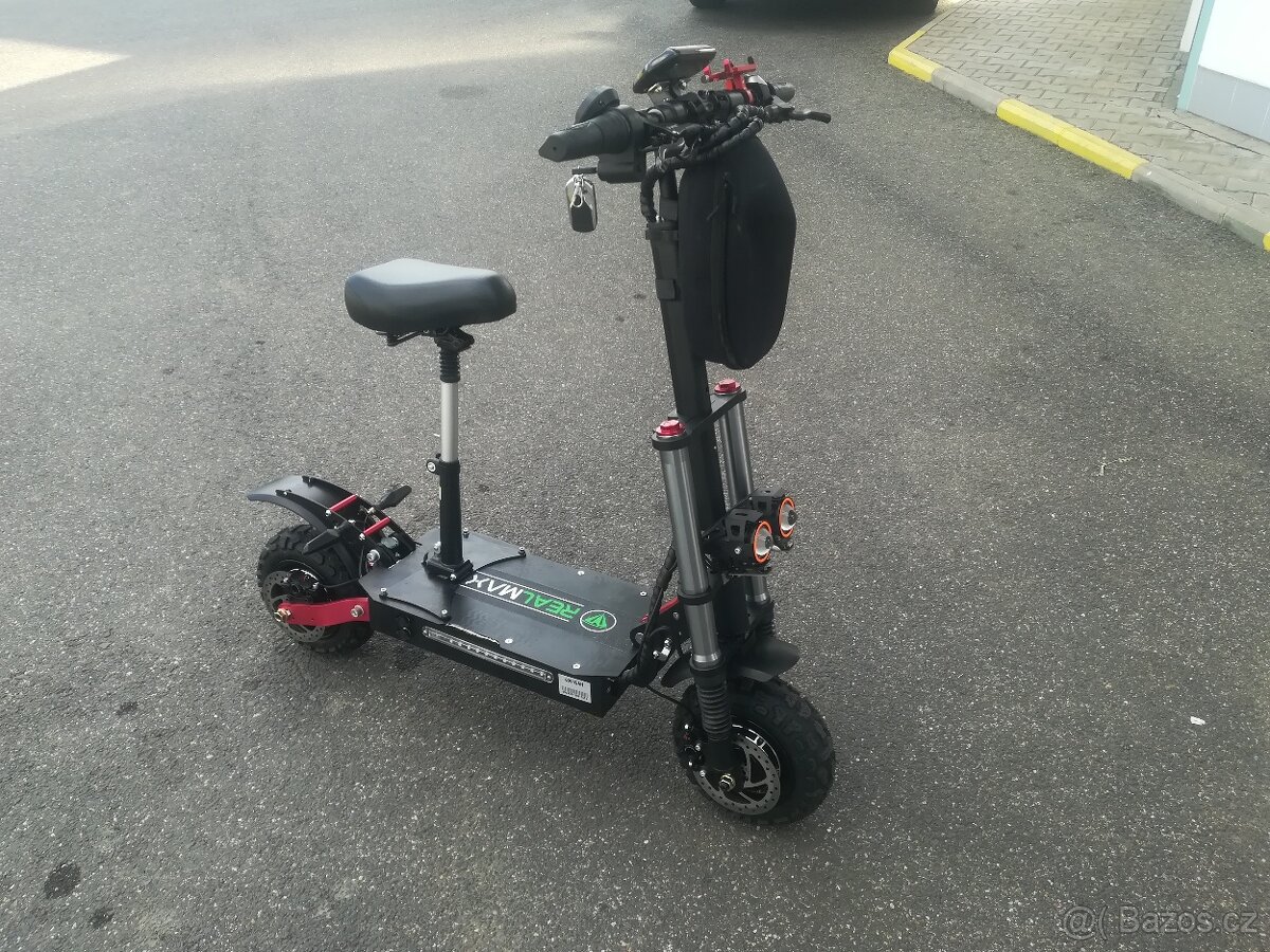 Elektricka kolobežka najeto 800km 5800wat