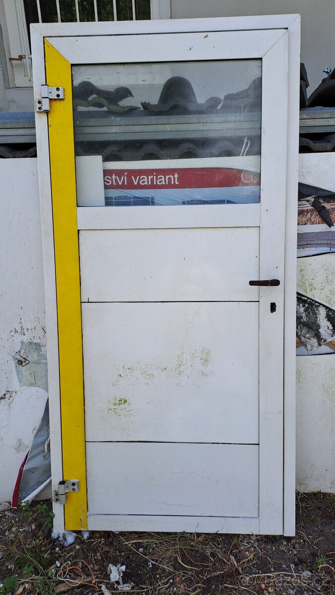 Plastové dveře