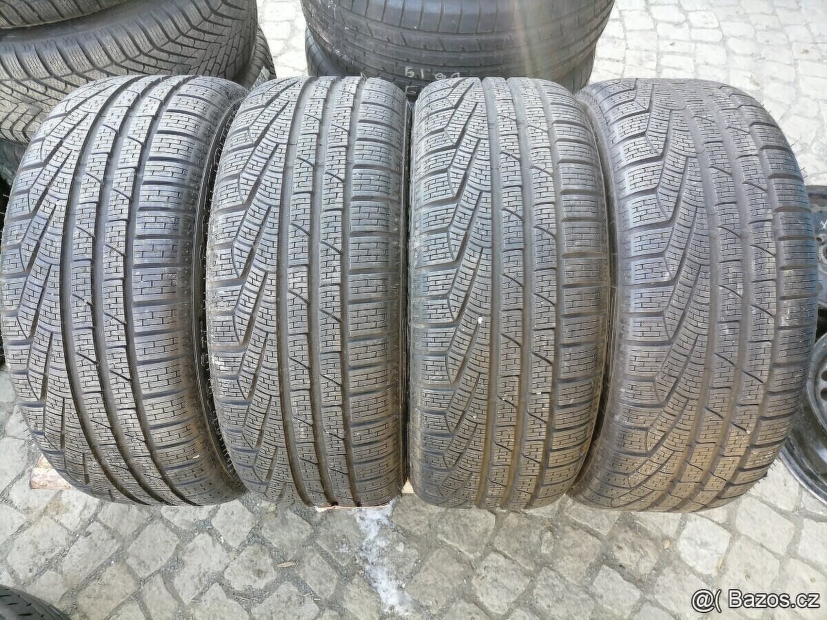 225/40/18 letni pneu PIRELLI 225 40 18