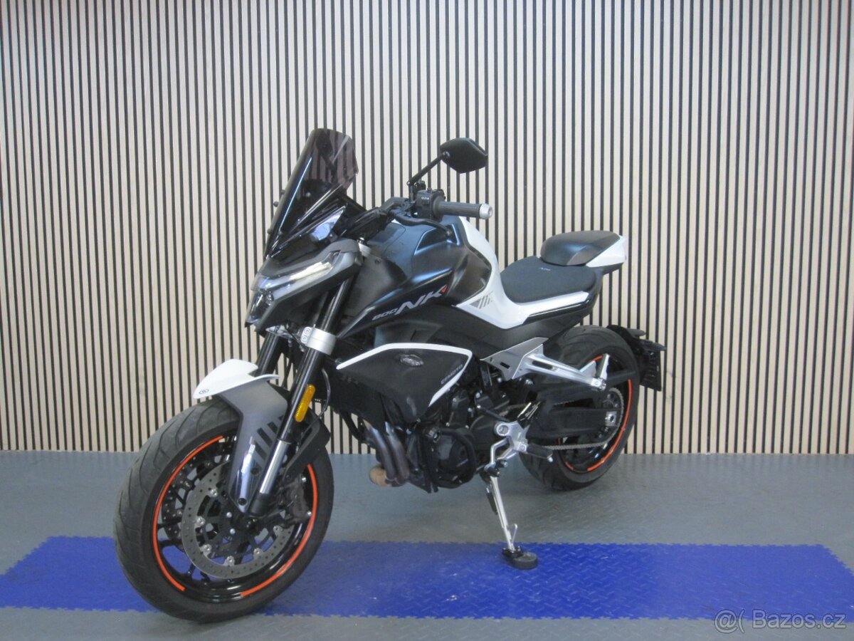 CFMOTO 800NK Advanced