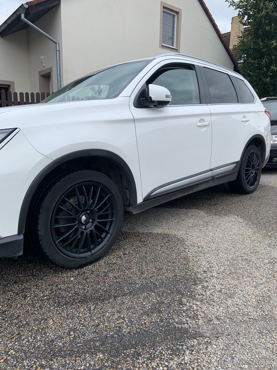 Alu kola DOTZ R18 – 5x114,3 + zimní pneu 235/45