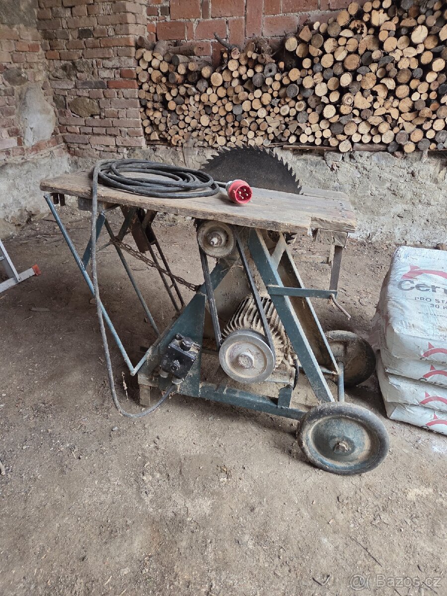Cirkulárka pila s kolébkou 4kw