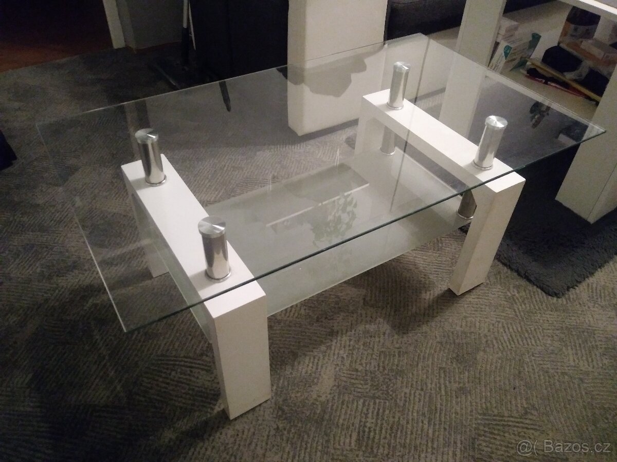 Prodám konferenční stolek