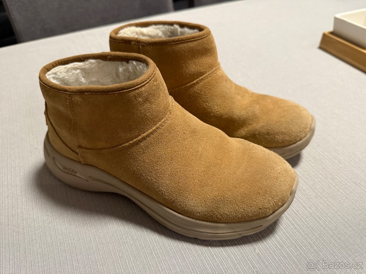 Zimní boty Skechers 35,5