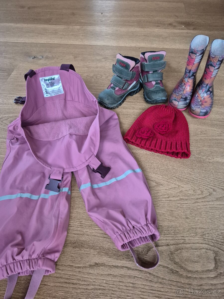 Sada věcí pro malou holčičku