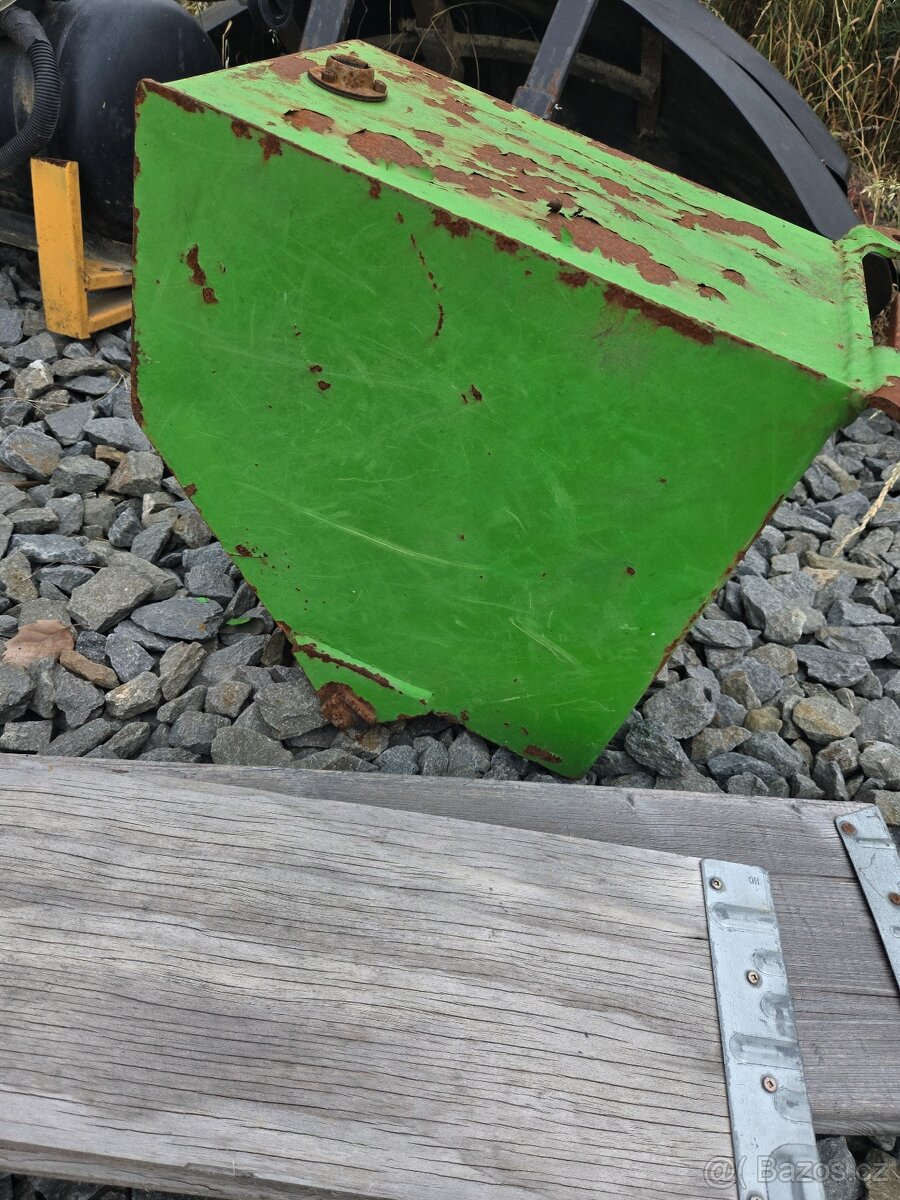 Nádrž na vyvazecka