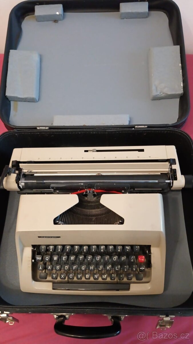 Psací stroj