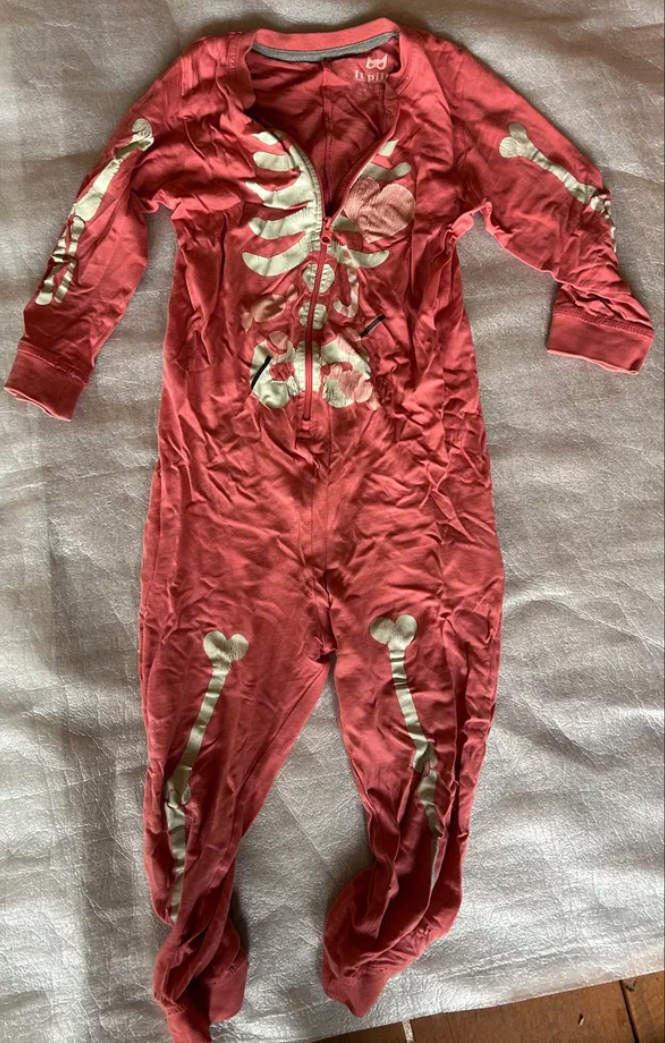 Overal/Pyžamo – Kostra (Vel. 104)