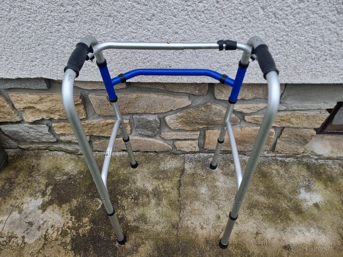 Prodám pěkné chodítko viz foto.