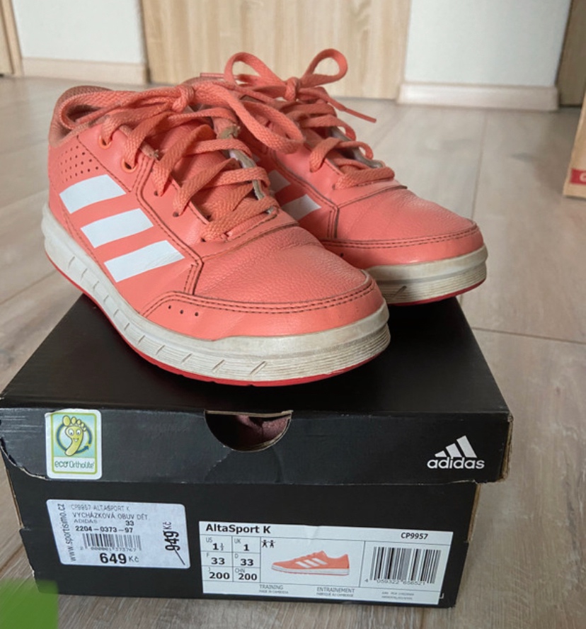 Adidas Tenisky vel.33