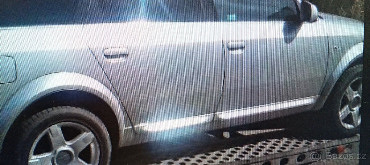 Koupím zadní listu na dveře allroad c5