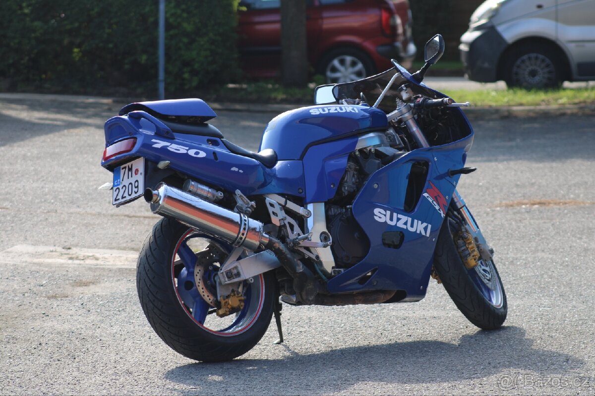 SUZUKI GSX-R 750W