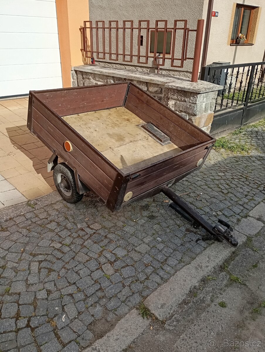 přívěsný vozík za auto