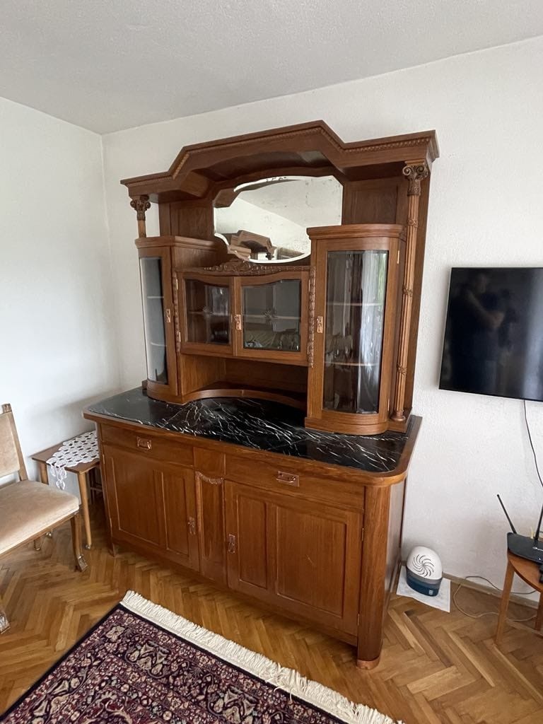 Příborník, starožitný nábytek
