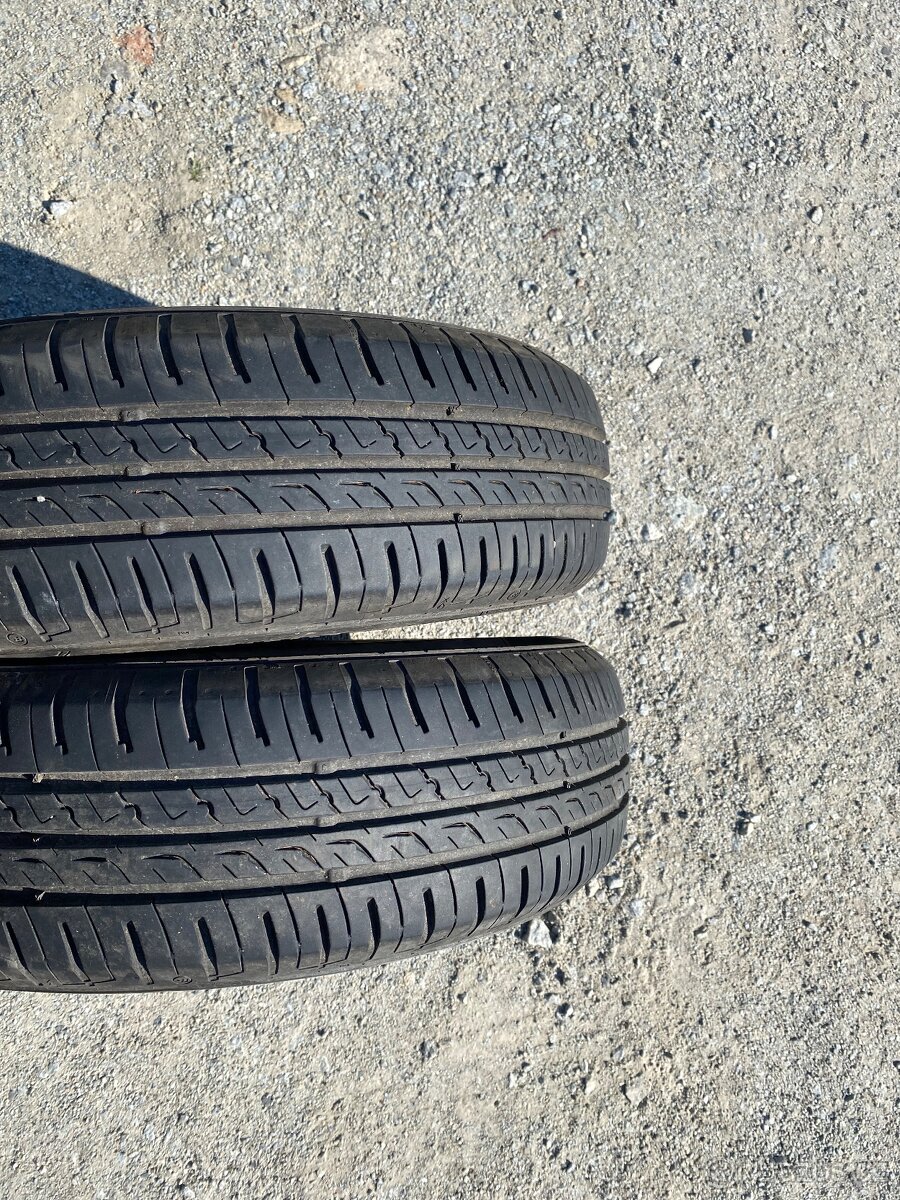 Pneu 165/70 R14