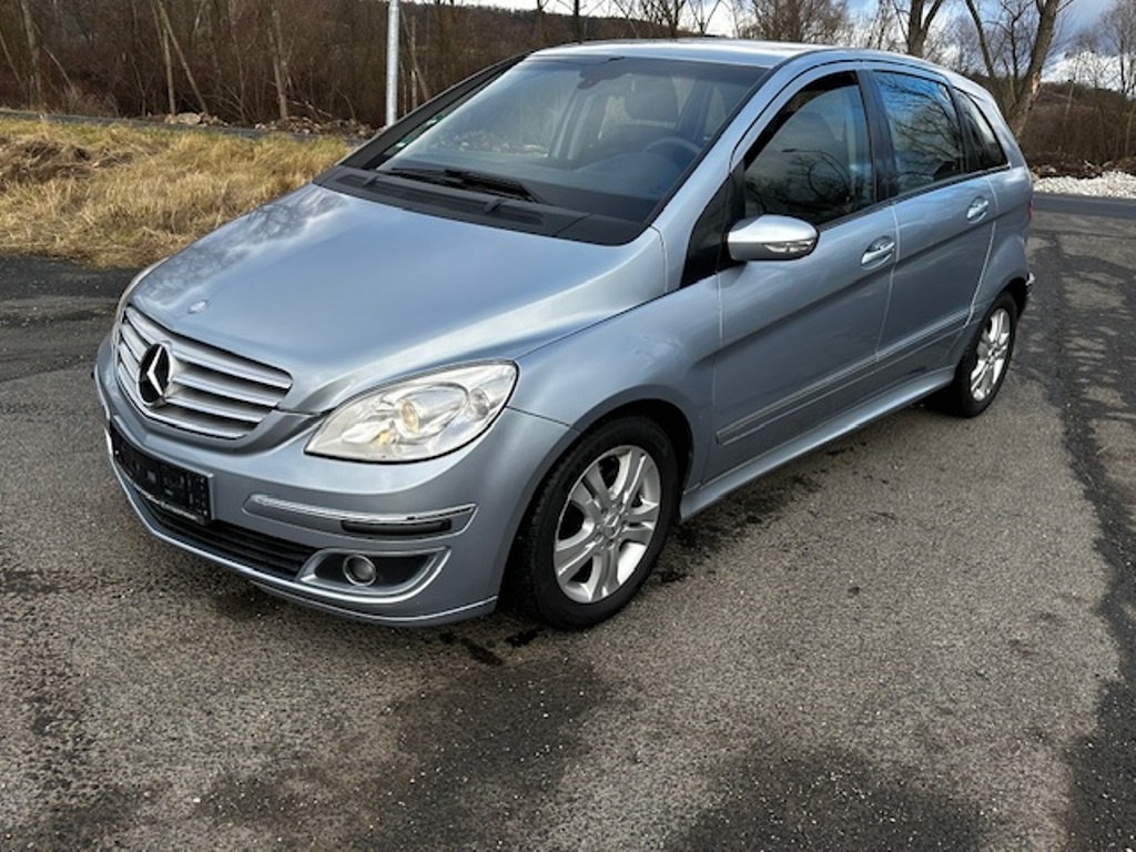 Mercedes-Benz B200 automat, r.2005, STK, klimatizace