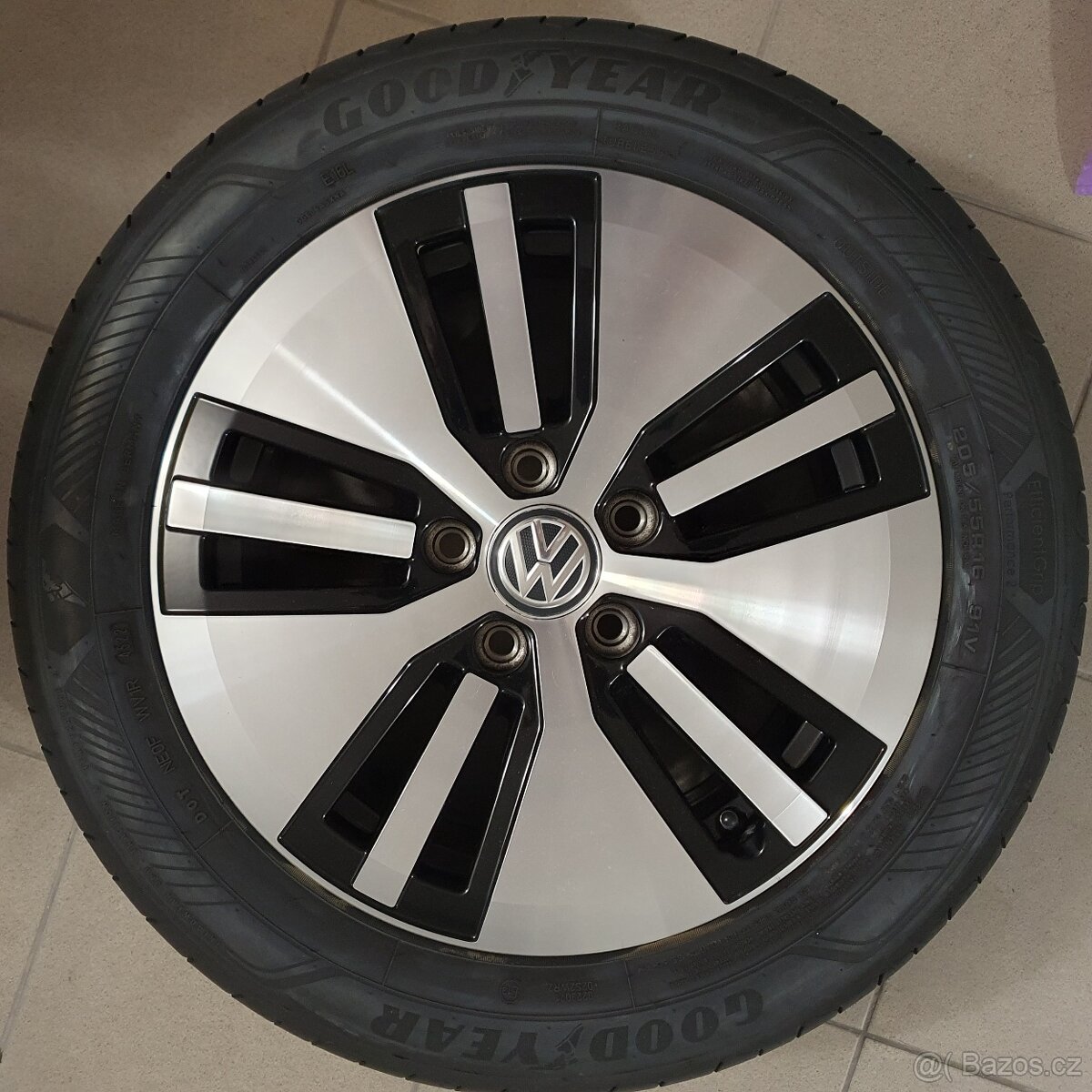 VW GOLF 7 Letní sada 6,5Jx16 ET46 5x112 R16 + pneu Goodyear
