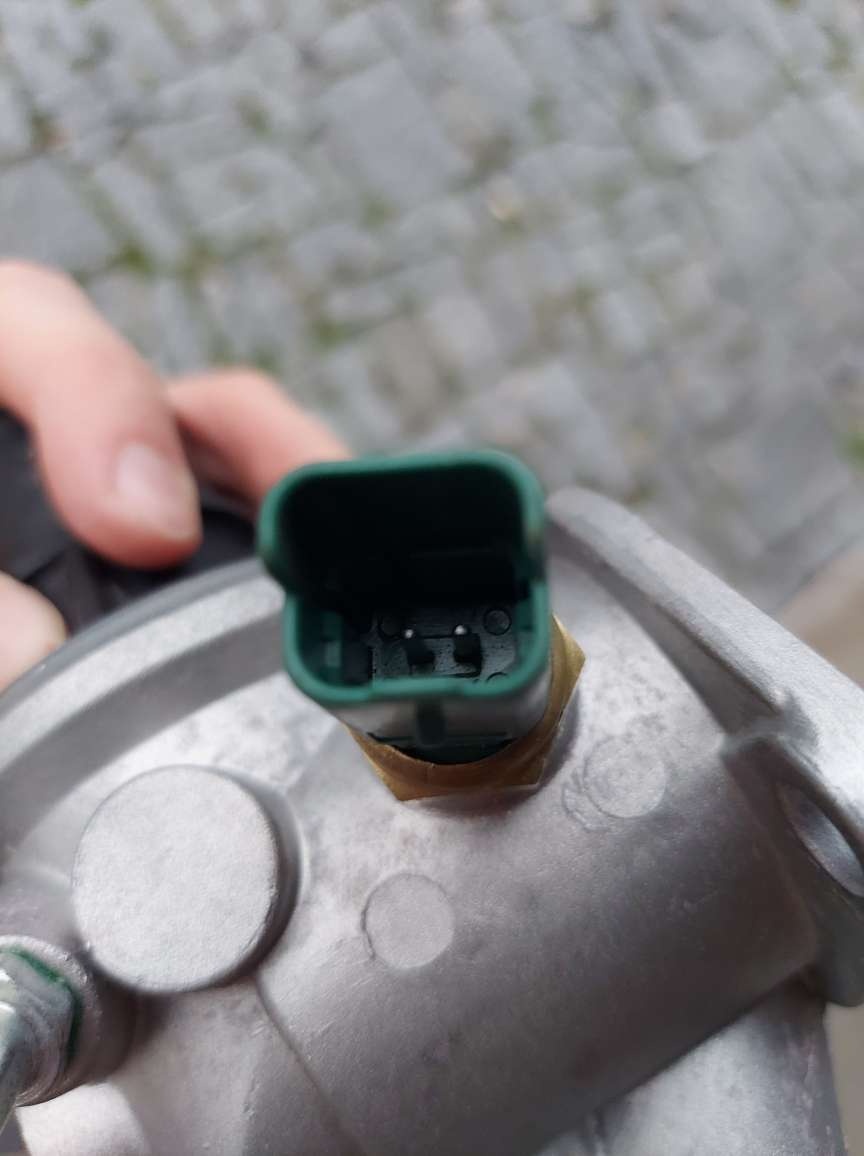 Použitý termostat Alfa Romeo 147