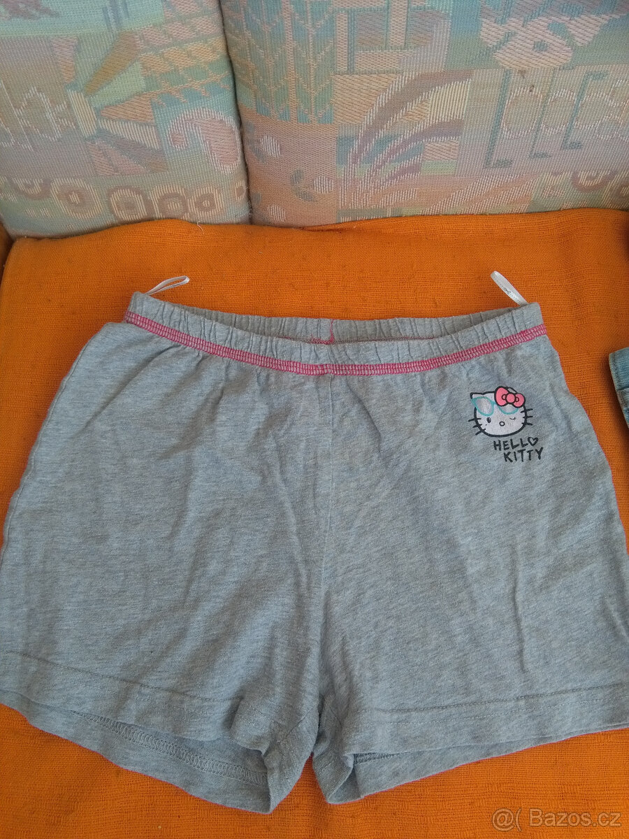DÍVČÍ BAVLNĚNÉ LEHKÉ KRAŤASY HELLO KITTY 134/140