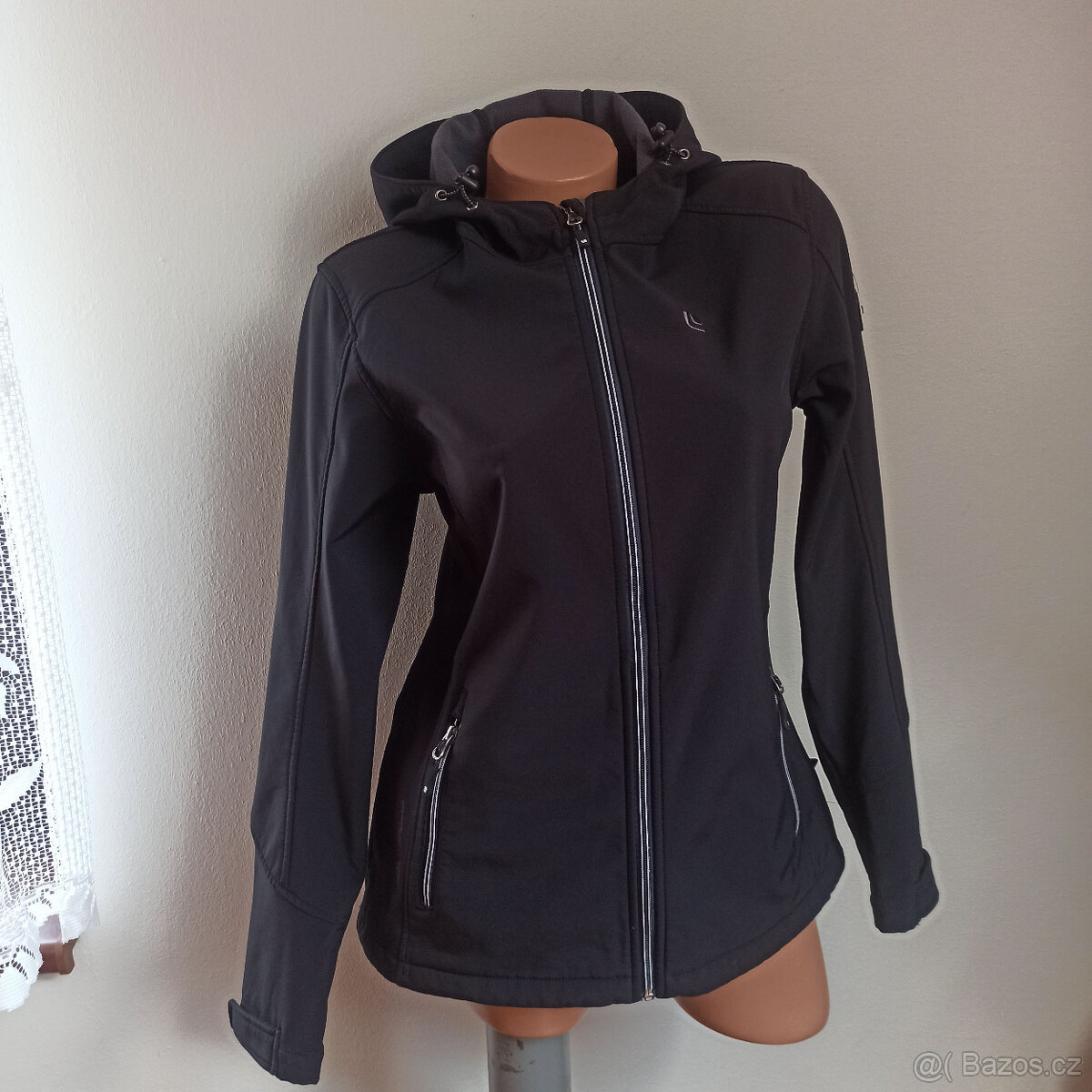 dámská softshellová bunda 40 - 42 TOP STAV