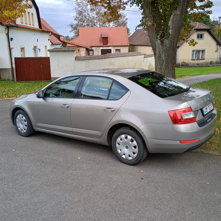 Škoda Octavia 3, 1,6 tdi, 77kw , nové v ČR,