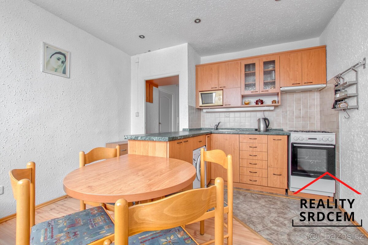 Pronájem družs. bytu 1+1/37m2 na ul. Flemingova, Karviná - H