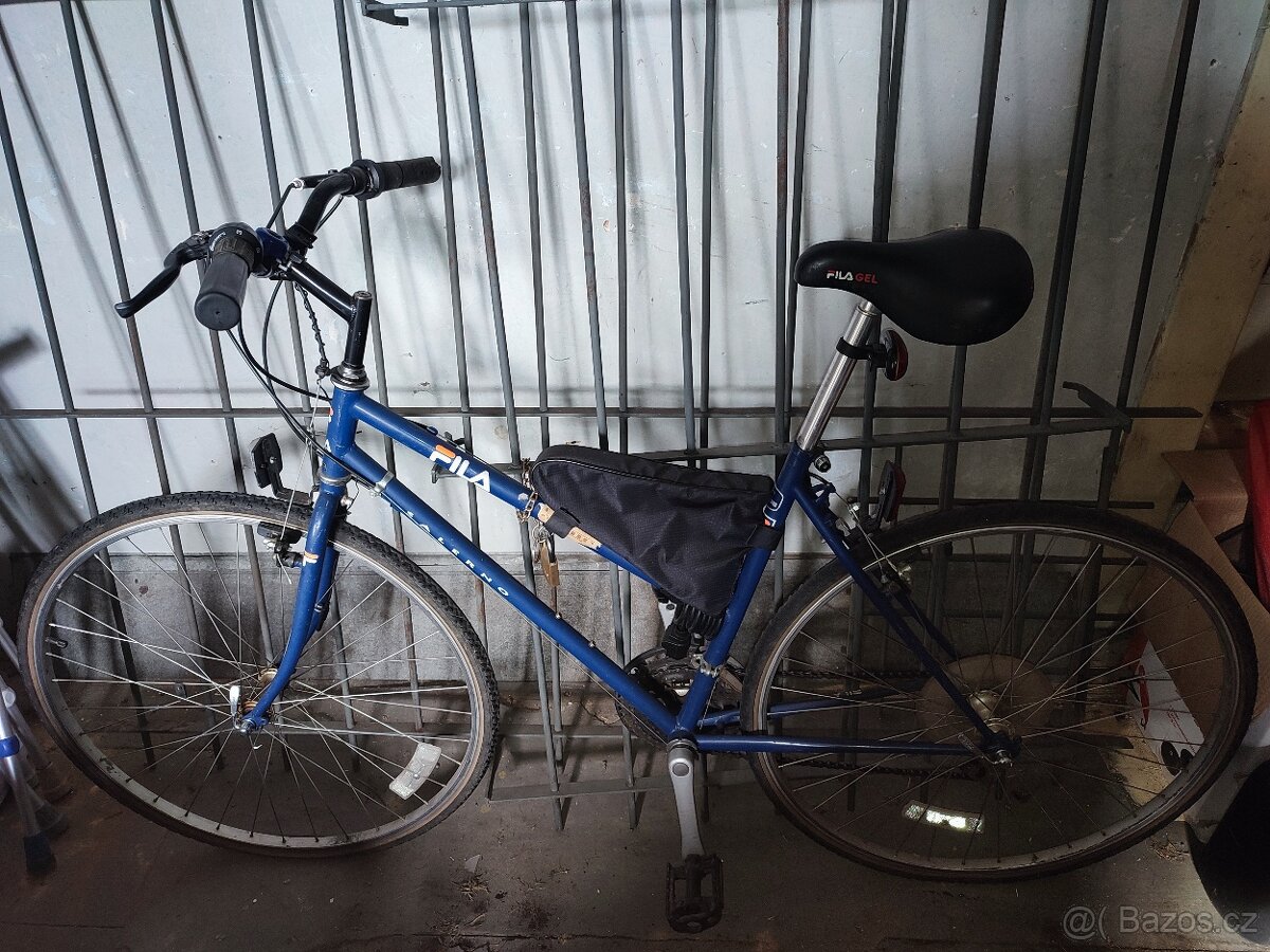 Dámské trekingové kolo lehké Fila