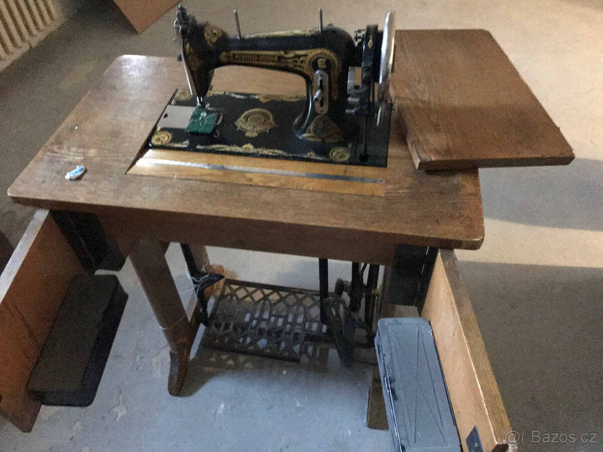Prodám starožitný šicí stroj Minerva Bobin