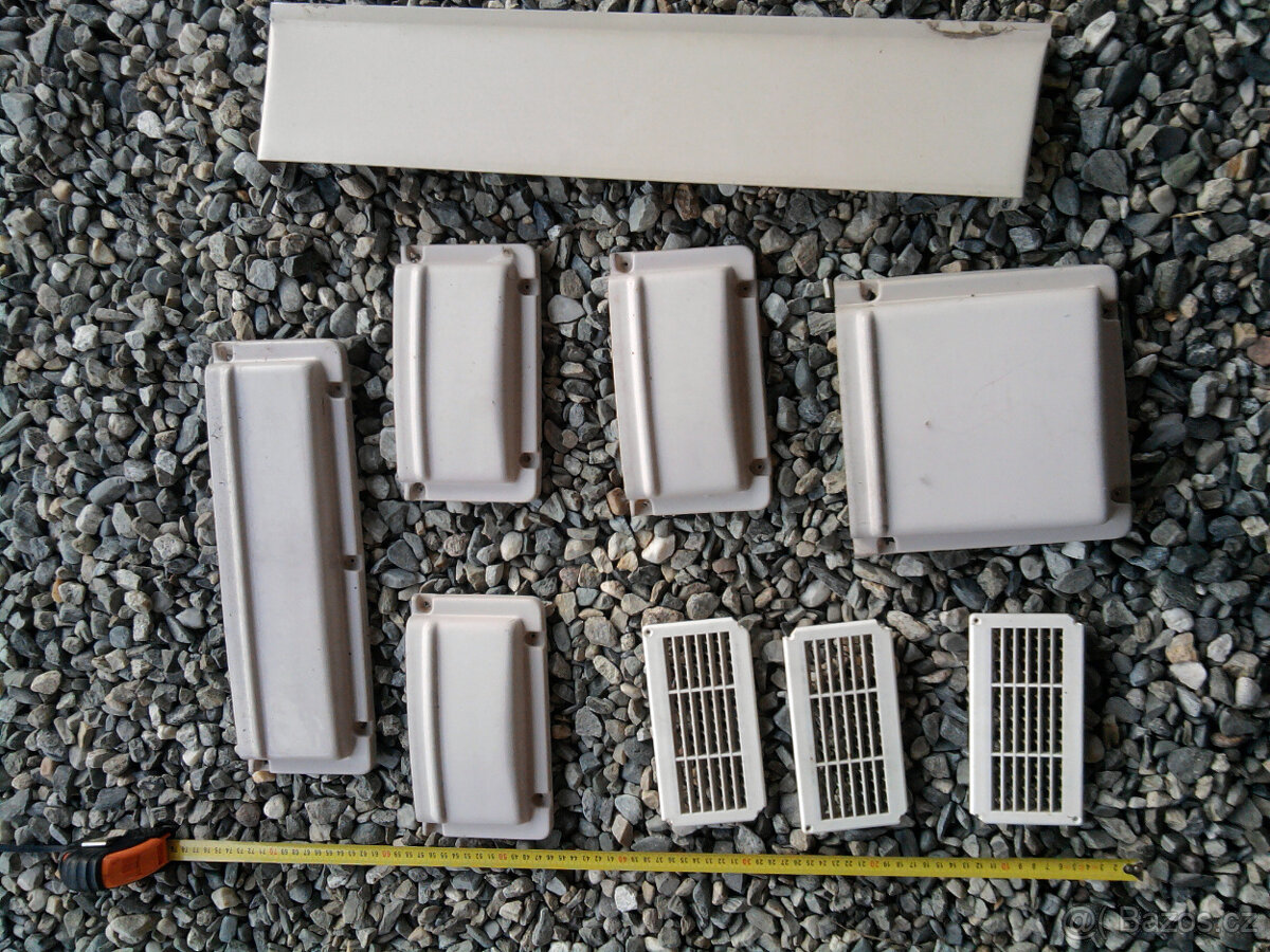 Větrací mřížka na mobilheim Cosalt Torino