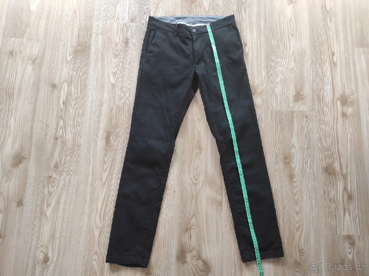 Kalhoty černé na kluka 15-17 let štíhlá postava