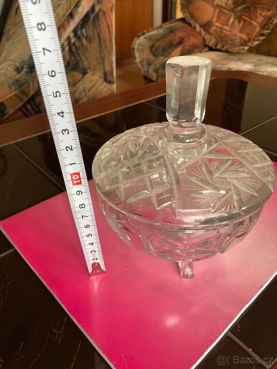 Prodám broušenou cukřenku