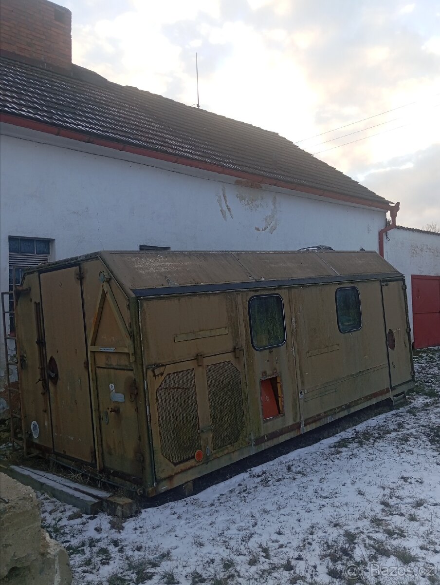 Praga V3S Skříňová nástavba M2