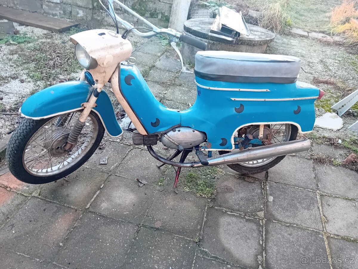 Prodam jawa 21+díly