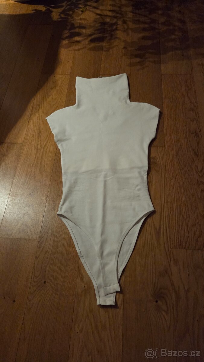 N.O.V.É. body ZARA vel.: M