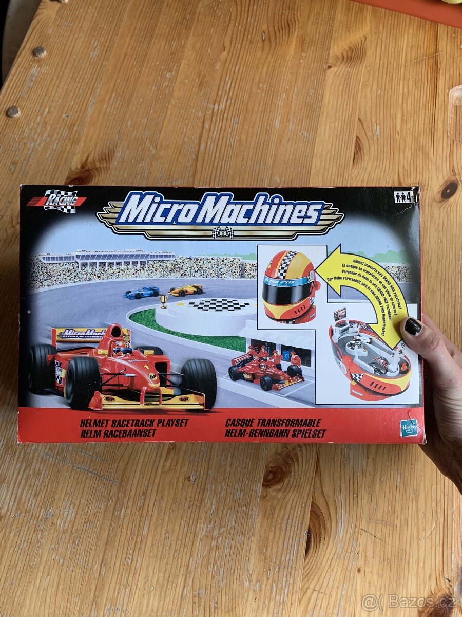MicroMachines Grand Prix hrací set helma 1999