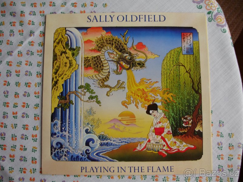 LP deska Sally Oldfield - Playing in the Flame