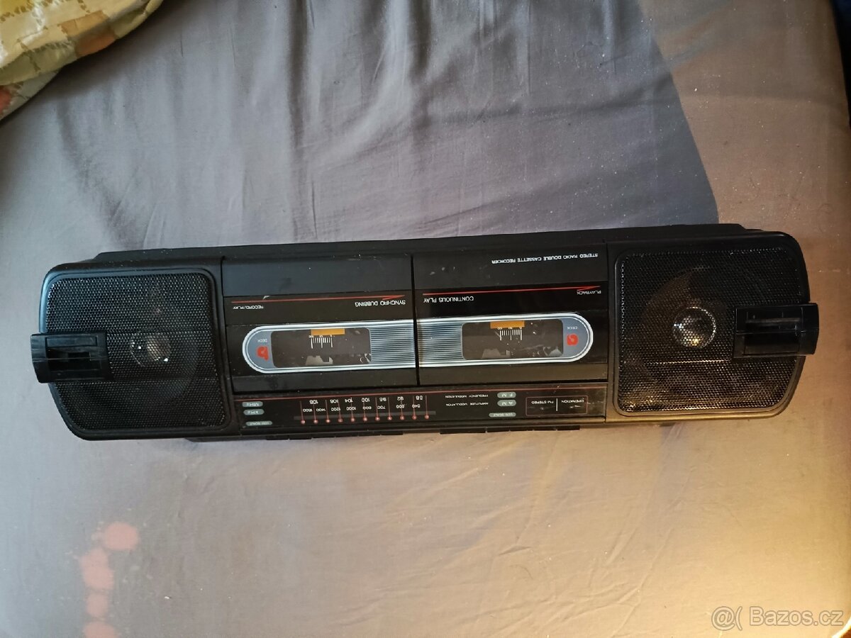 Radiomagnetofon Condor cr668
