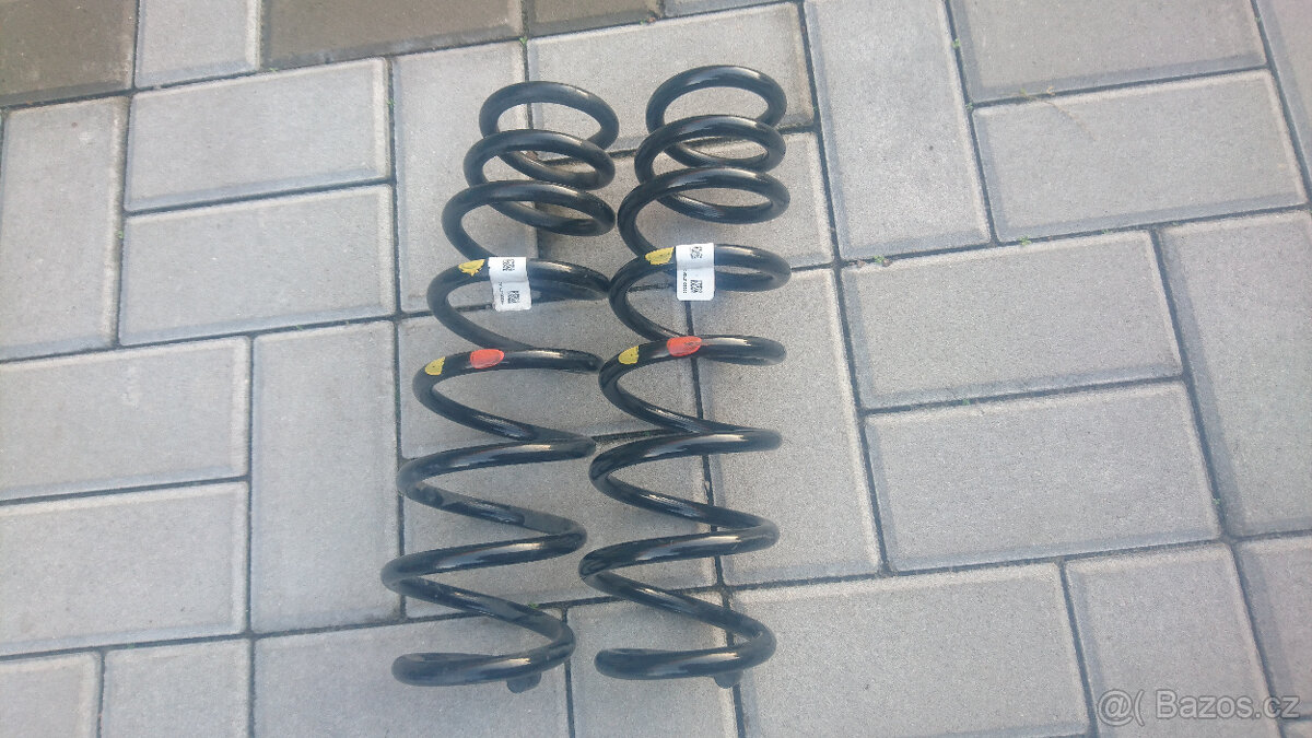 Prodám originál zadní pružiny Kia Ceed kombi
